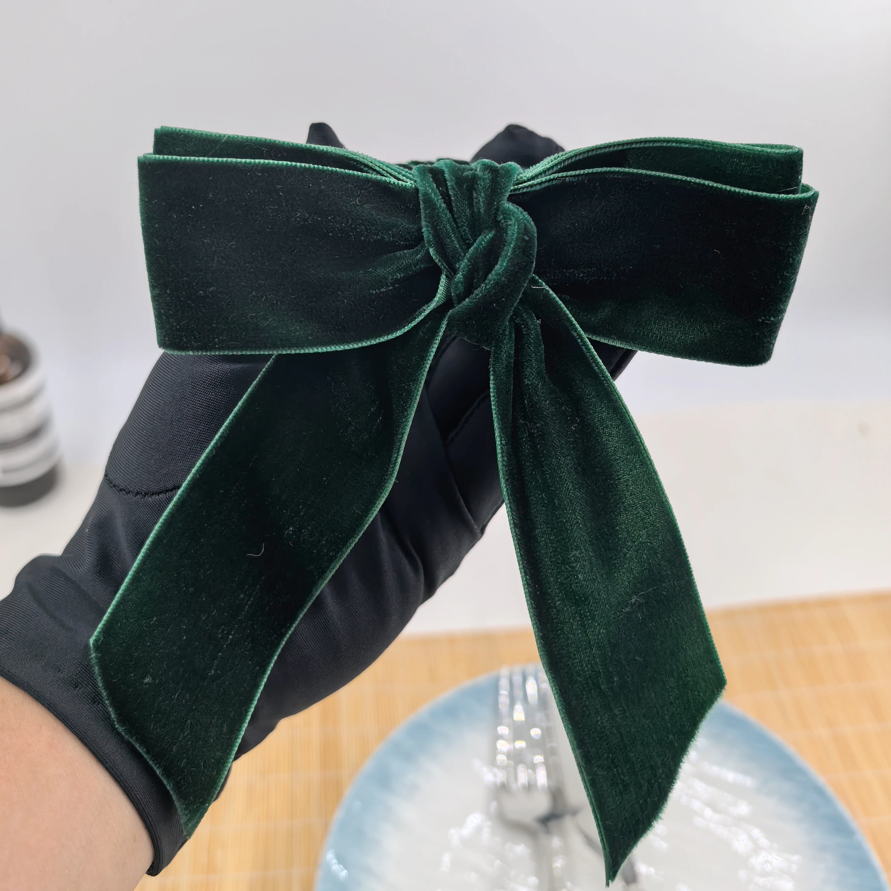 6pcs Elegant Green Bow-like Table Napkin Rings - for Christmas, Weddings, Parties, Formal & Everyday Dining - Table Decor,
