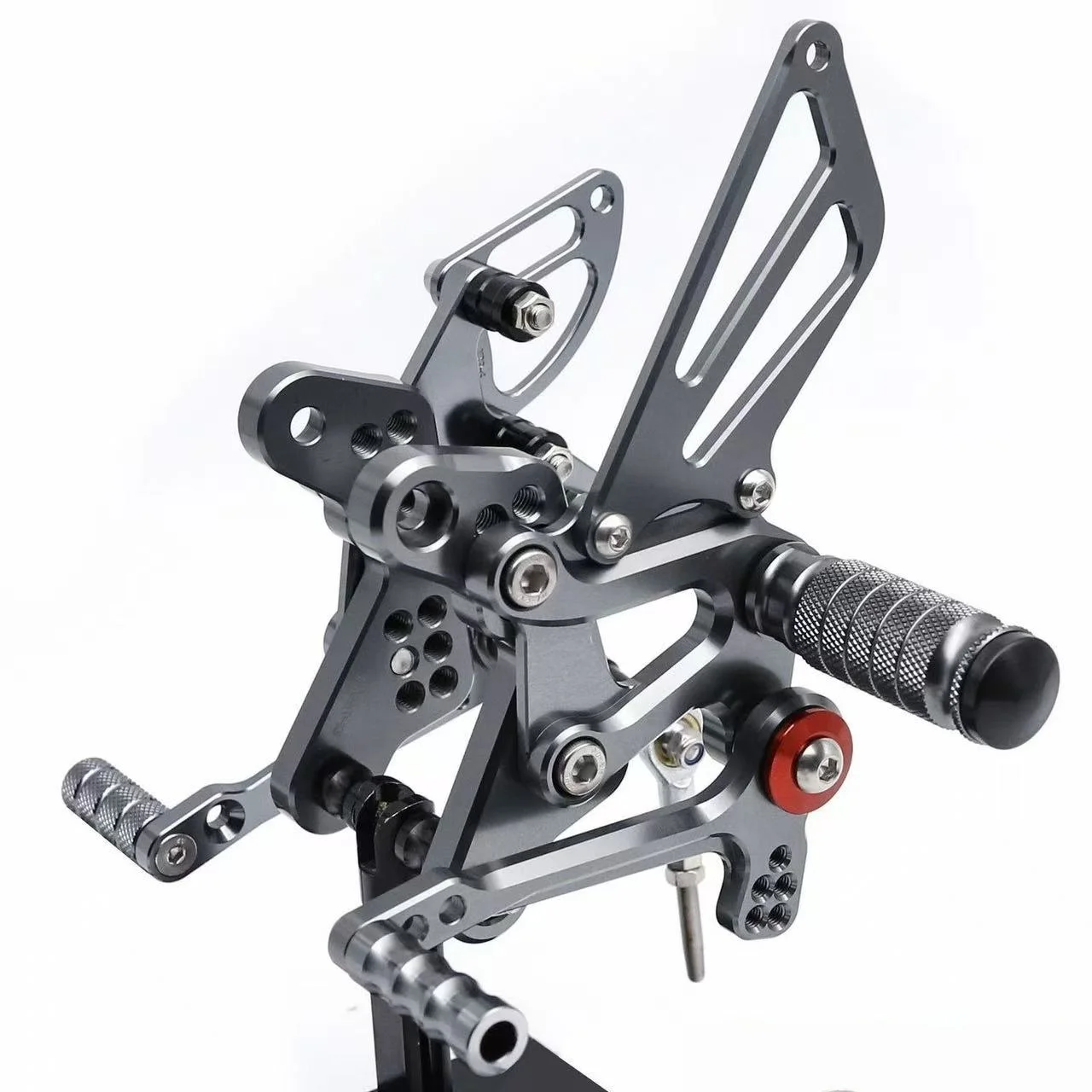 

For QJ Motor 550 550S CNC Motorcycle Adjustable Rearset Footrests Foot Rest FootPegs Pedal Motorcycle accessories