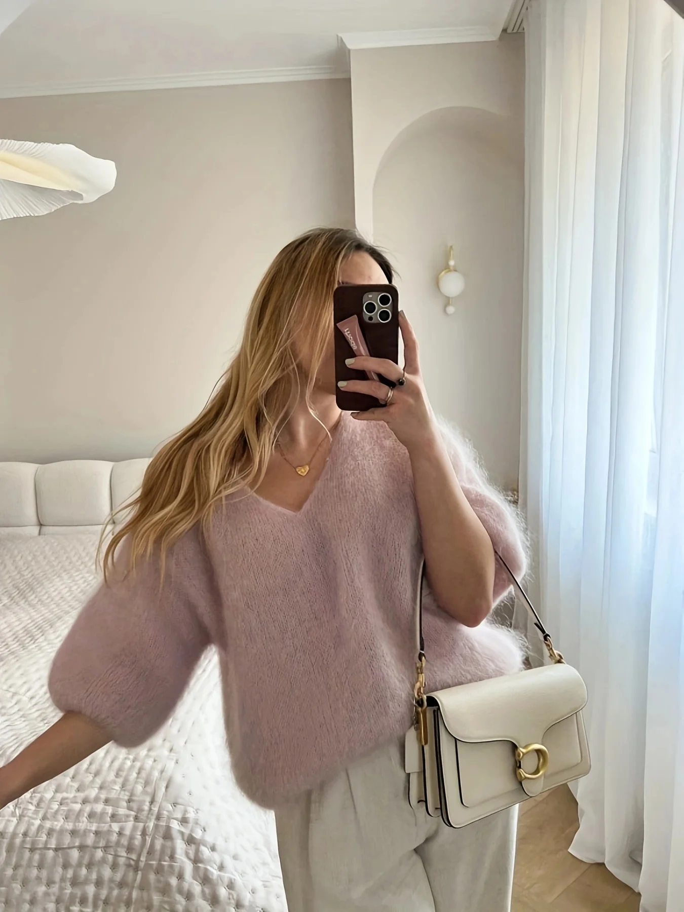 

Французский изысканный вязаный свитер с v-образным вырезом, новый стиль, весна-лето, простой и повседневный свитер с короткими рукавами