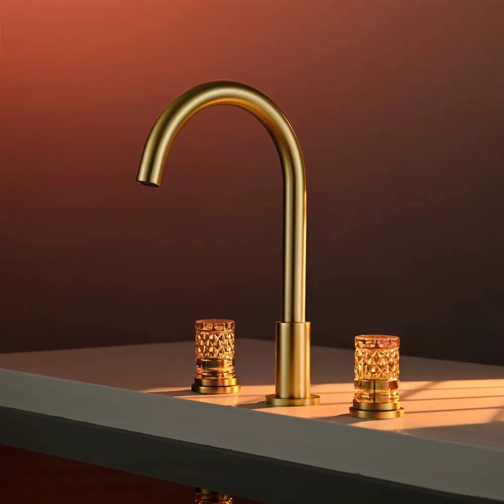 

Brushed Gold Three-Hole Faucet Solid Brass Double-Handle Faucet Hot/Cold Bathroom Basin Faucet