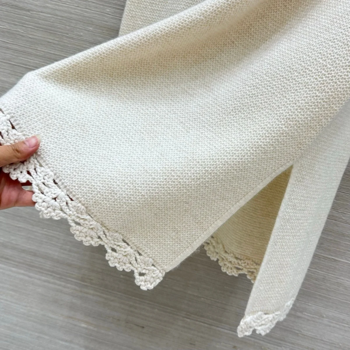 2026 high-quality crochet lace knitted vest half skirt two-piece set--hb807