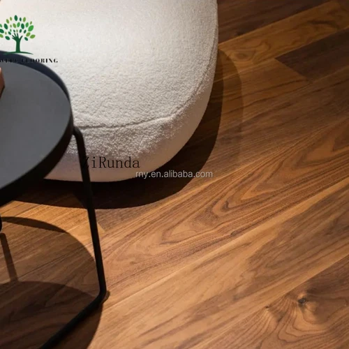 الأرضيات والاكسسوارات