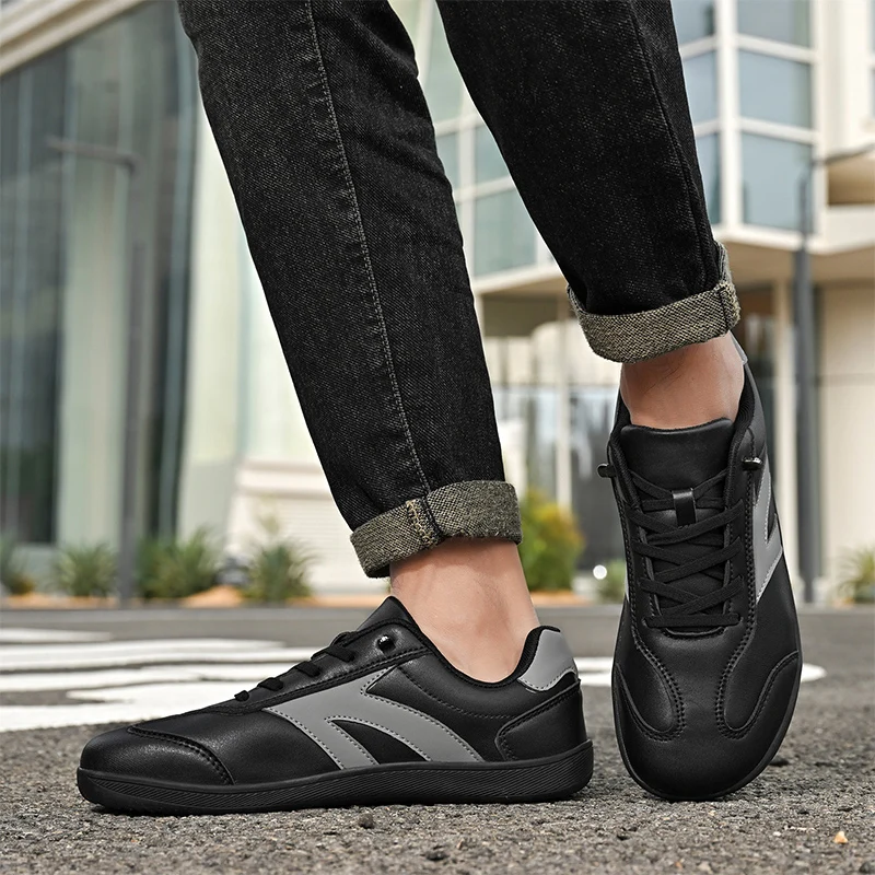 Men'S Cleanfit Style Casual Shoes Lightweight Flat Sports Shoes Classic Leather Uppers Walking Shoes Suitable For Daily Wear