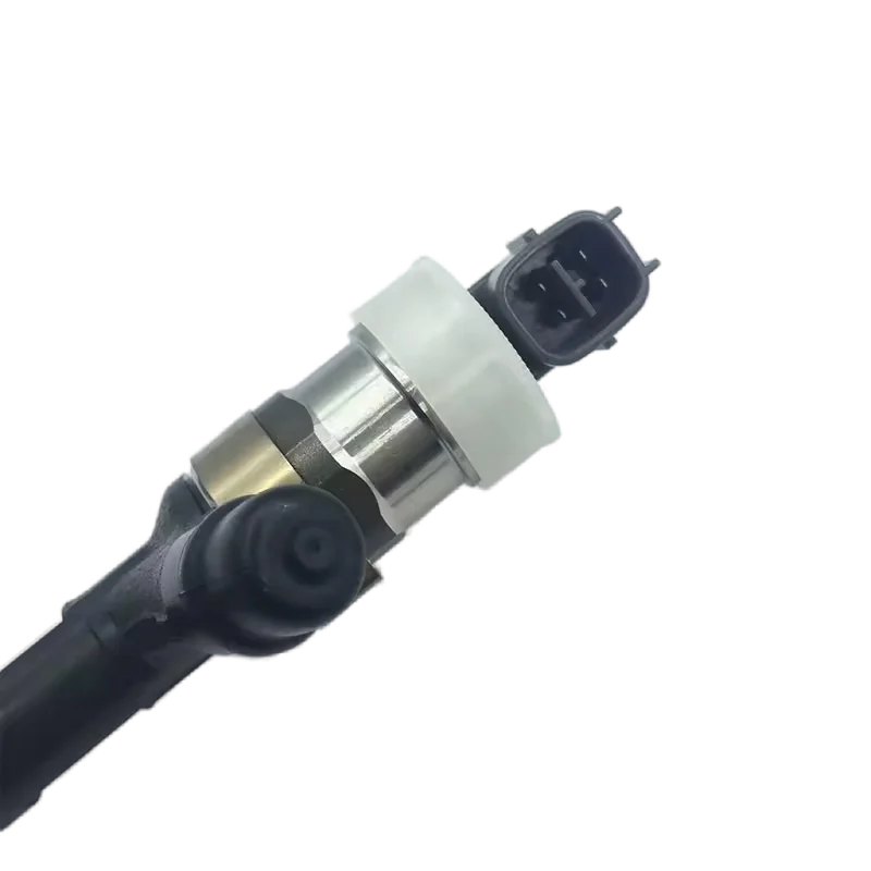 4PCS Diesel Fuel Injector 095000-0570 23670-27030 for Toyota RAV4 1C-FTV Engine