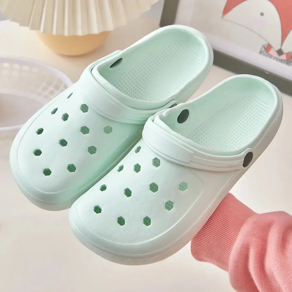 Women Summer DIY Clogs Fashion Bear Pearl Decor Beach Slides Cave Hole Garden Shoes Casual Flats Female (Independently Packaged)
