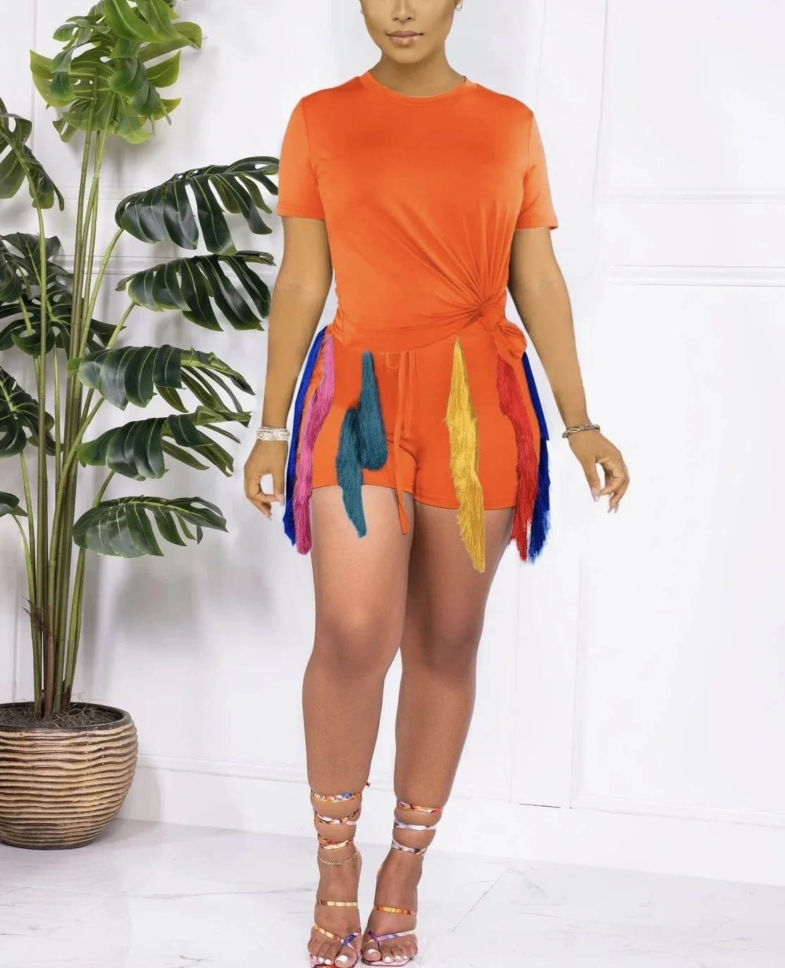 

Faionable Women's ort Sve One Ne Tirt Set with Design Casual Sportswear Ensemble for 2023 Autumn Season