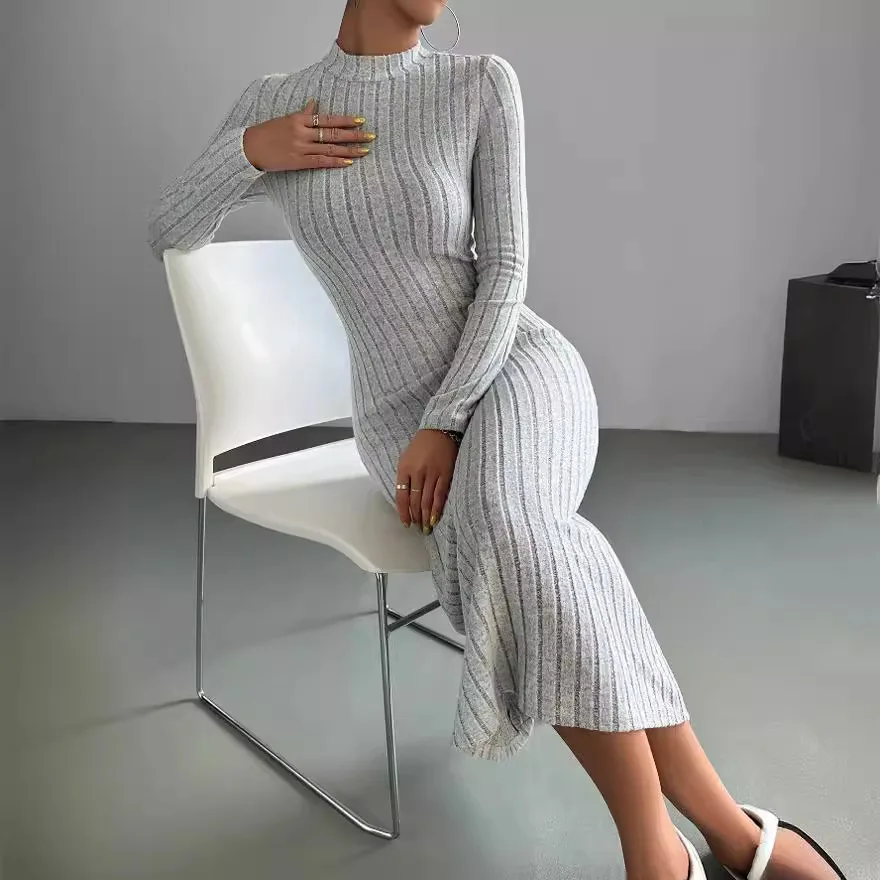 Women\'s 2024 autumn new casual mid length dress, European and American slim fit solid color knitted long sleeved dress