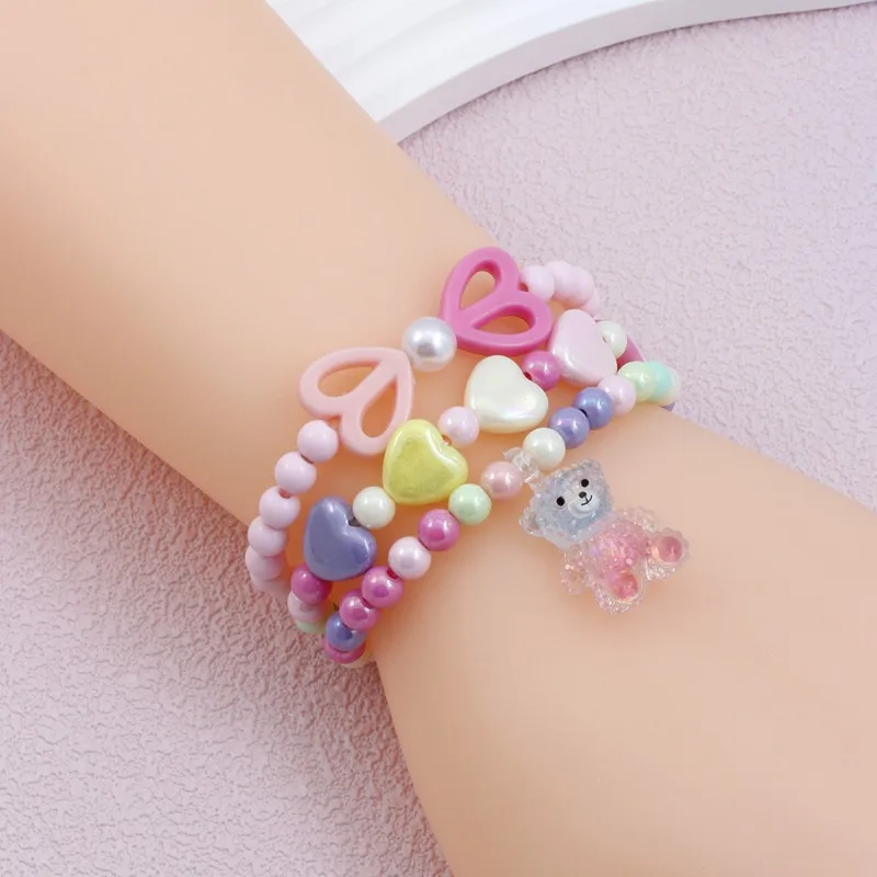 

Популярные новые детские браслеты из трех частей из бисера с сине-розовыми деталями медведя, разноцветными акриловыми привлекательными детскими аксессуарами.