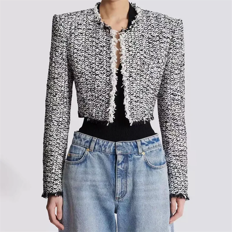 

Women's jacket New winter 2025 shoulder padded slim fit long sleeved top cotton blend women's coat Coarse tweed tassel jacket