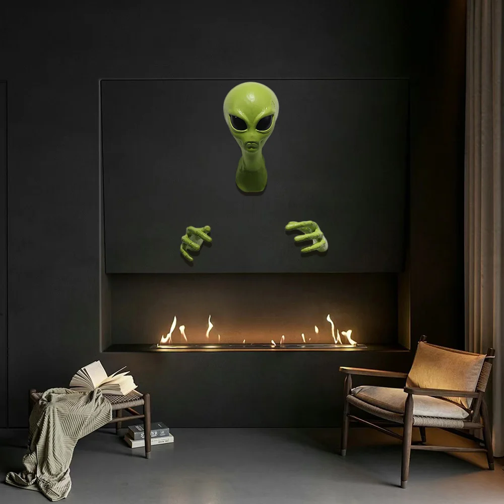 Green Alien UFO Visitor 51 Area Extraterrestrial Organism Monster Study living room wall hanging ornament Sci-Fi Lover's Gift