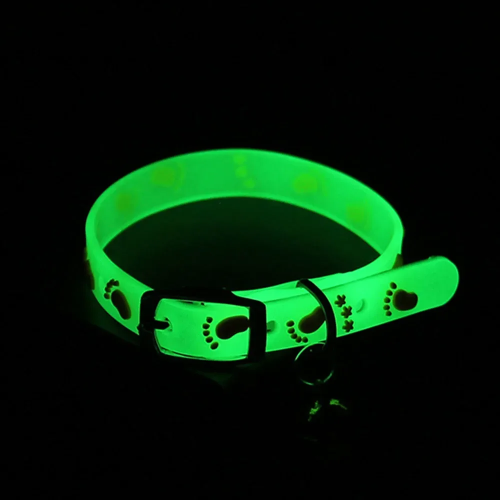 Luminous Cat Necklace Glowing Small Dog Cat Collar Anti-Loss Fluorescent Silicone Bell Collar Neck Ring Pet Cat Accessories