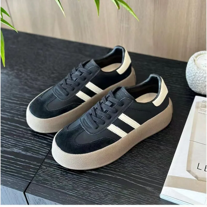 2024 spring Autumn Women Fashion Casual Shoes Women Outdoors Lace Up Comfortable Versatile Women Sneakers  designer shoes