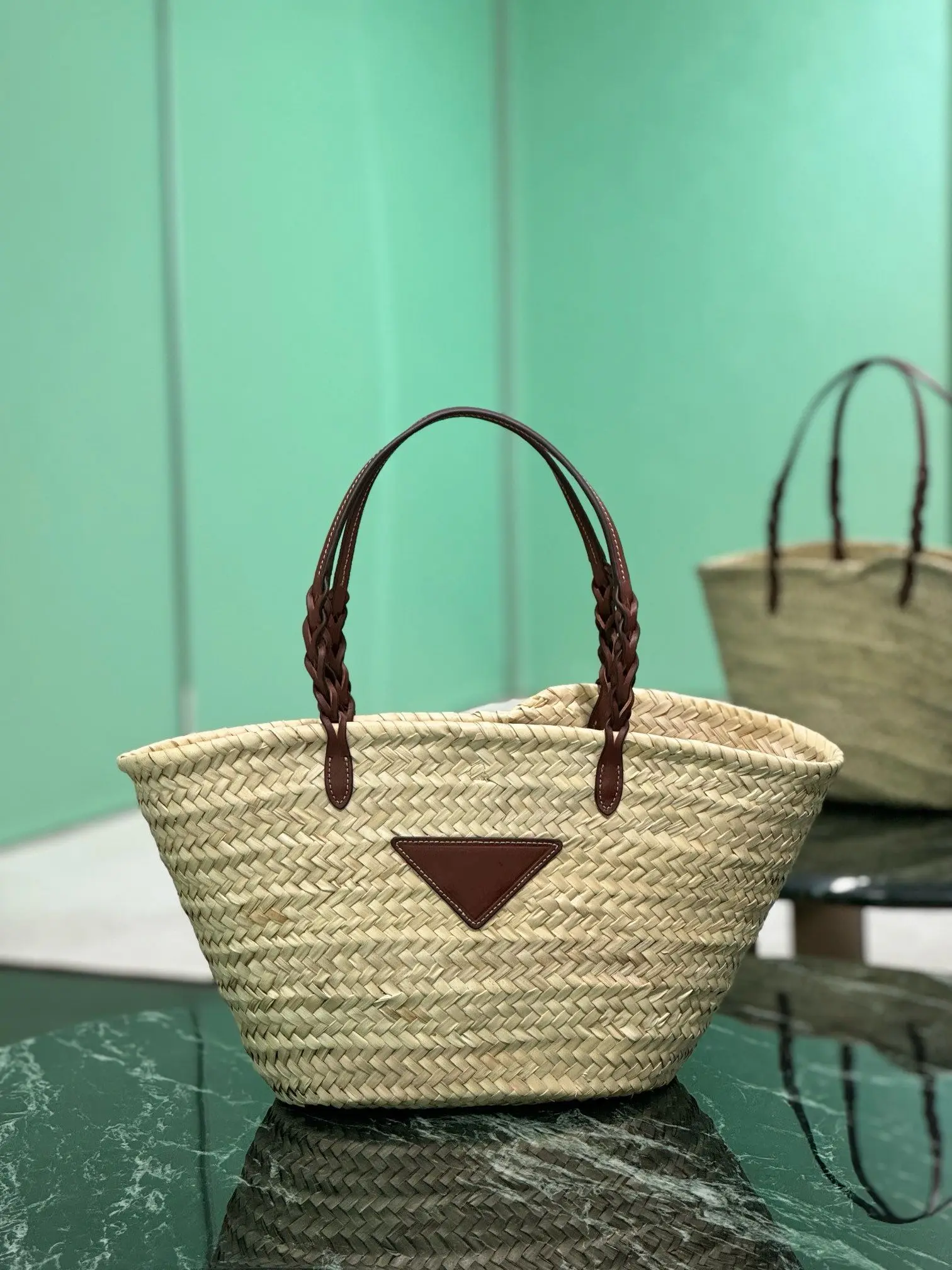 

Cowhide edging straw woven shopping bag woven lazy style hand-held shoulder bag large capacity tote bag