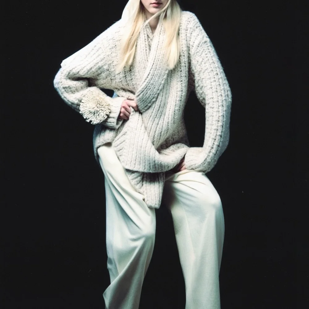 

2025 Women's Winter Sweater Cardigan, Lapel Collar, Loose Fit, Casual Women's Outerwear, Y2K New Fashion Party Top Shirt bra