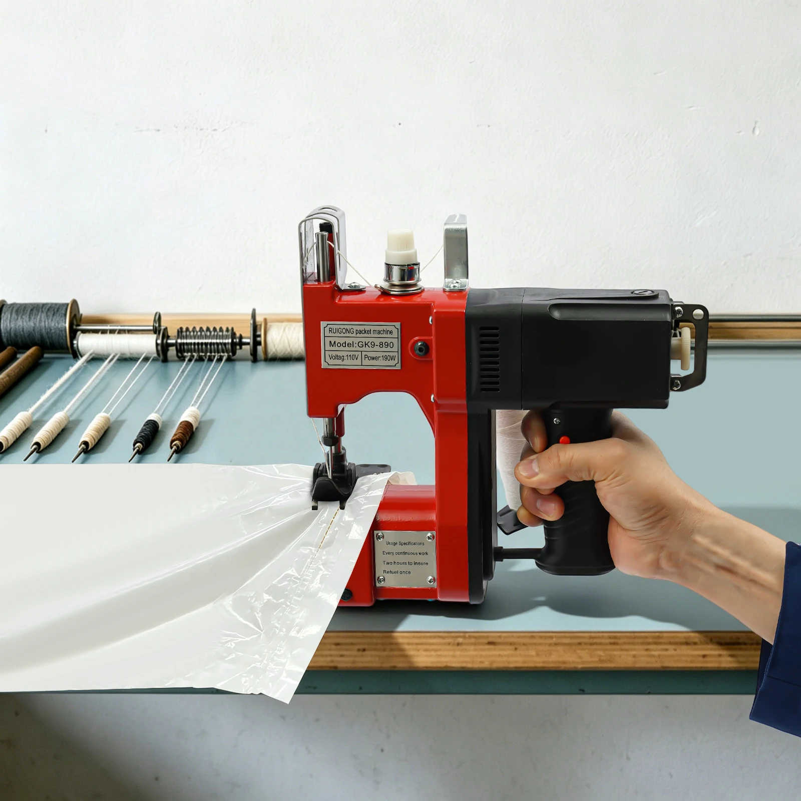 110V Handheld Portable Electric Sewing Machine 2600 Stitches/Min Cast Aluminum Bag Stitching Machine for Woven Sack Leather