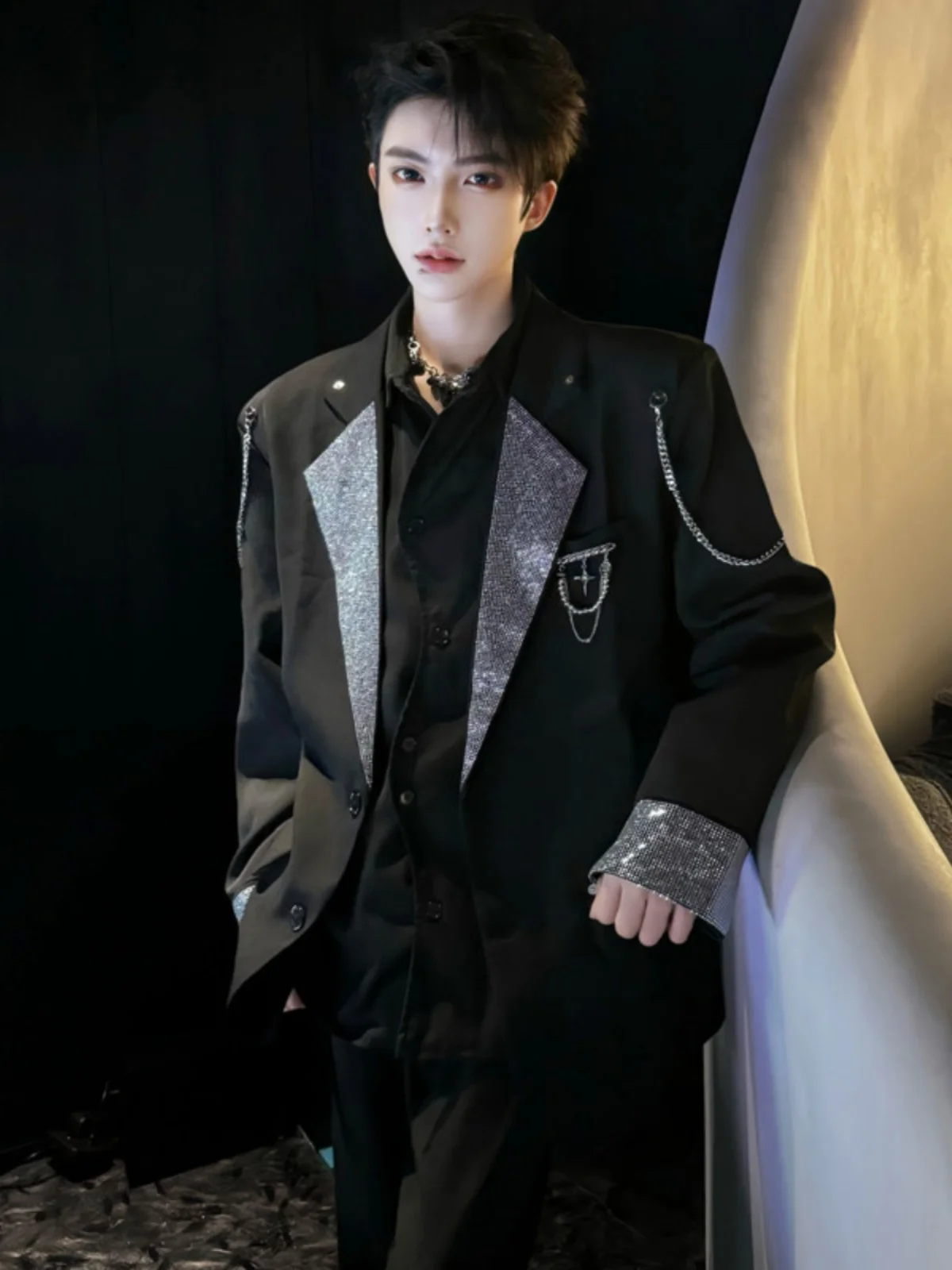 

Ele Bla Мужской костюм со стразами Jaet с подплечниками Дизайн Весна Осень Модель Повседневная одежда Удобная посадка