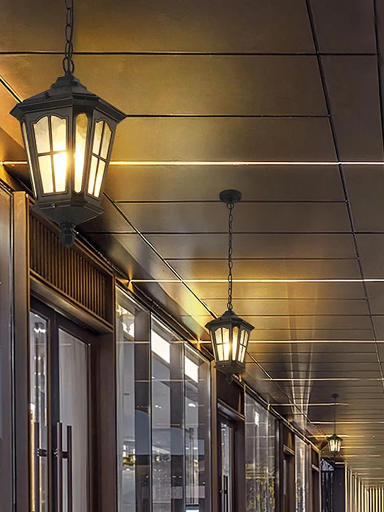 Europäische Outdoor Wasserdichte LED-Pendelleuchten Retro-Korridor-Garten-Kronleuchter Bar-Café-Restaurant-Beleuchtungskörper