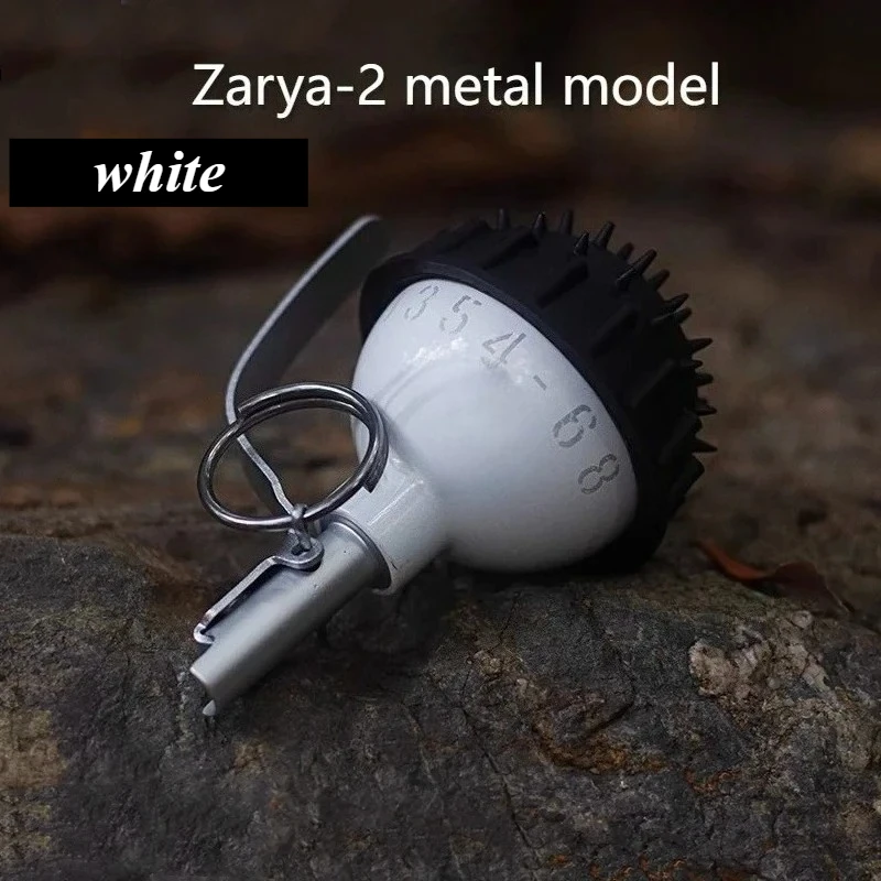 Maquette statique et non fonctionnelle de grenade Zarya-2