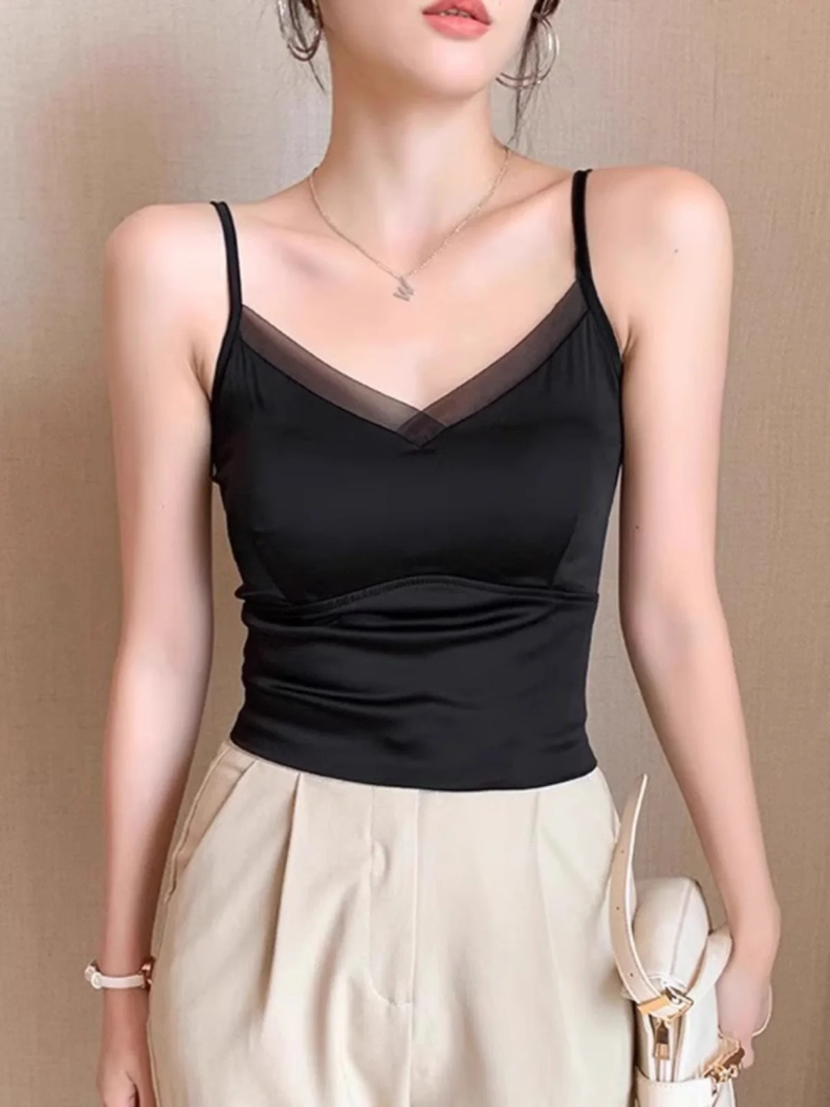 Women's Strap Vest Outerwear with Chest Pad Suit Inner Match Beautiful Back Bra Integrated Acid Fashion Top