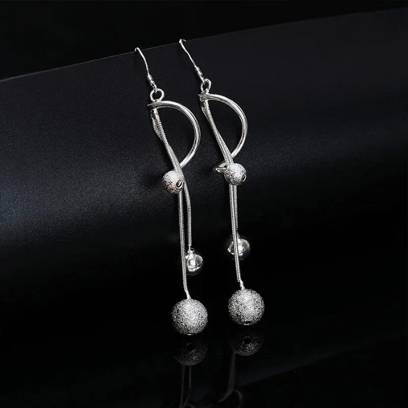 Simple and Fashionable Long Fringed Spiral Earrings for Women's 2025 New Trendy and Popular Earrings, Niche High-end Studs