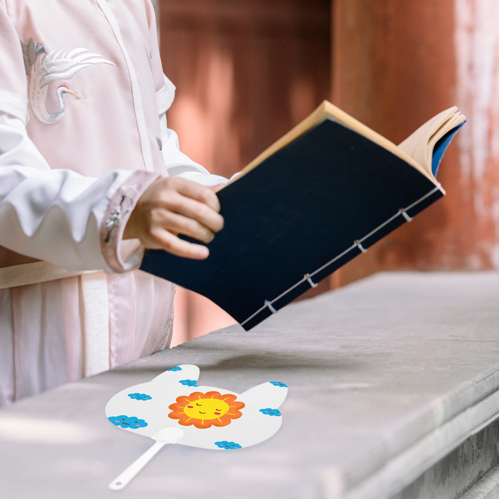 

20Pcs Fan Handles Mini Blank DIY Hand Fan Replacement Sticks Plastic Grips for Crafting Bride Party Decor Handcraft Material