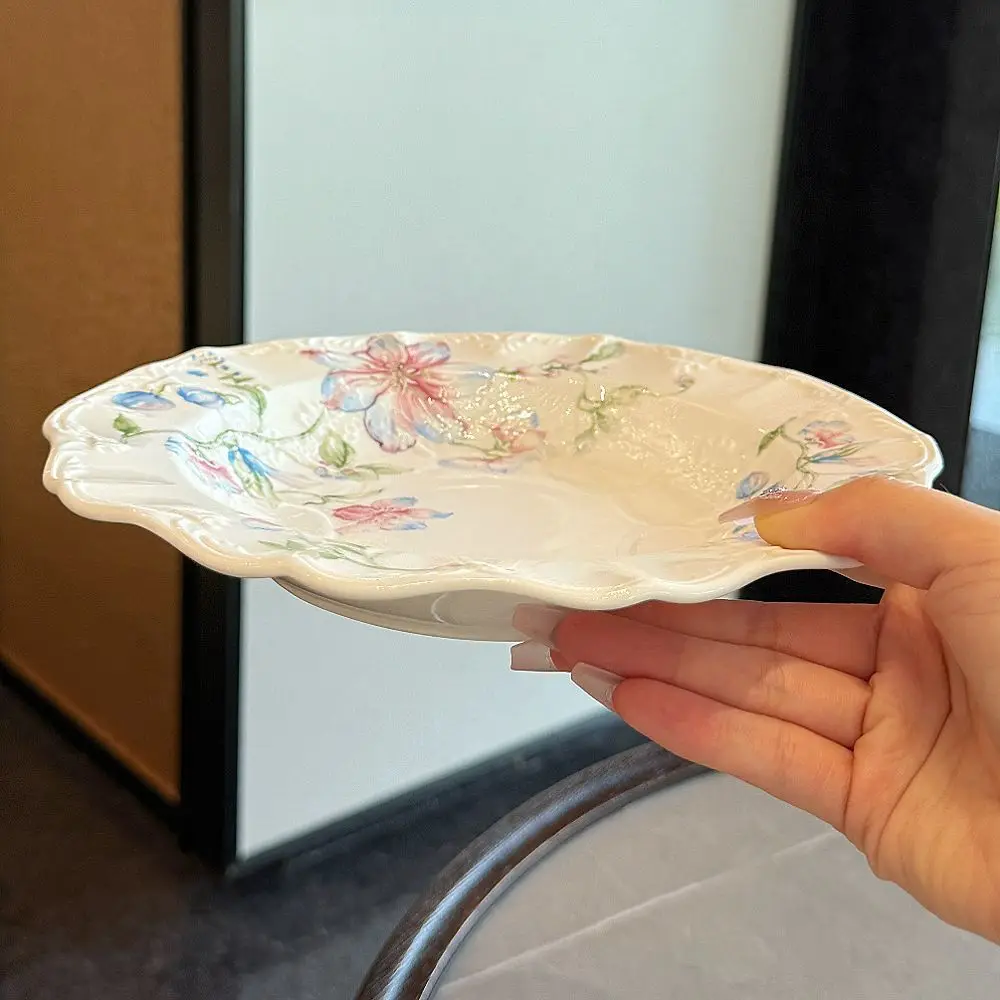 French Style Plate Romantic Retro Beautiful Lace Style Relief Ceramic Snacks Western High Appearance Level