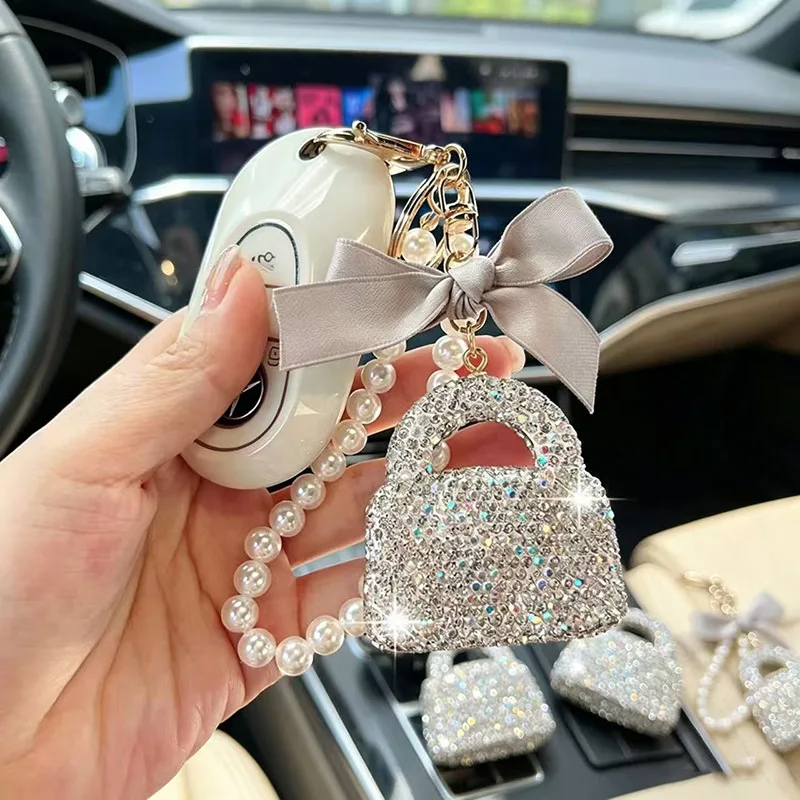 Fashion Bow Diamond Set Love Car Keychain Pearl Chain Peach Heart Bag Pendant Keychain Gift