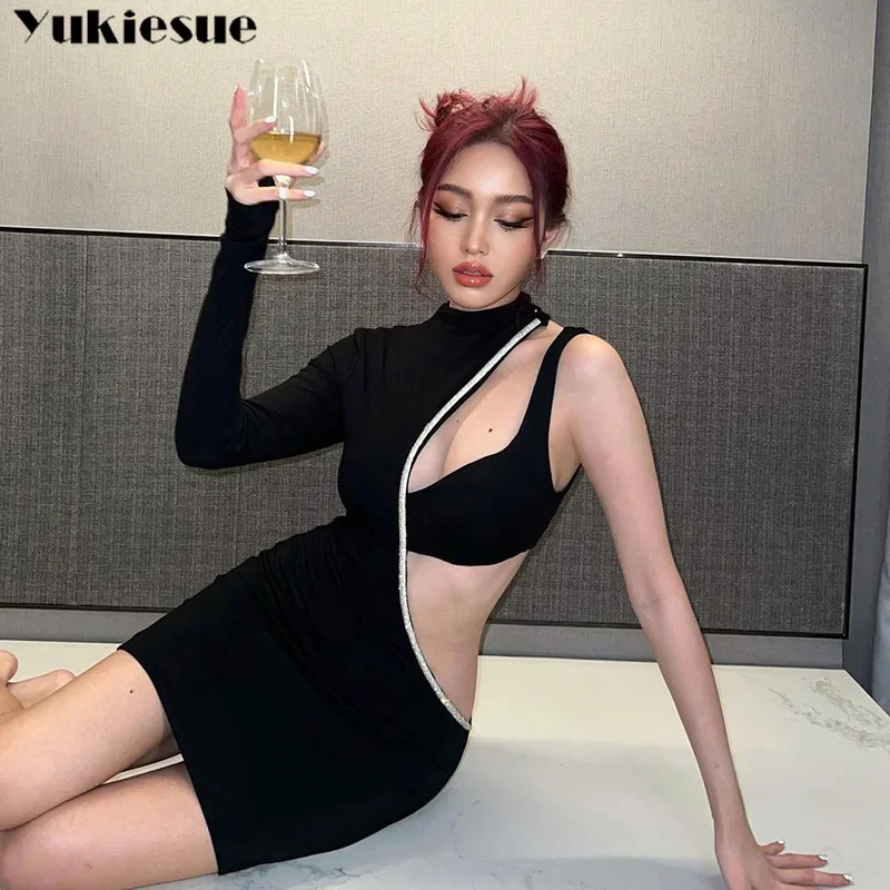 Y2K جماليات الصيف واحد الكتف كم طويل Bodycon فستان المرأة 2023 مثير Ruched انقطاع التفاف فستان حفلة صغيرة تصميم الشعور