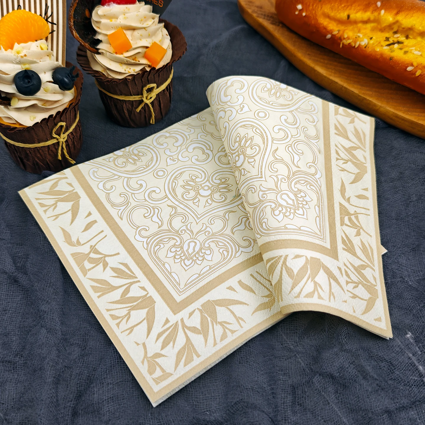 20/50pcs 33*33cm 2ply Chinese Gold Pattern Napkins for Dining,Baking,Festive Parties,and Wedding Decorations,Perfect for Winter