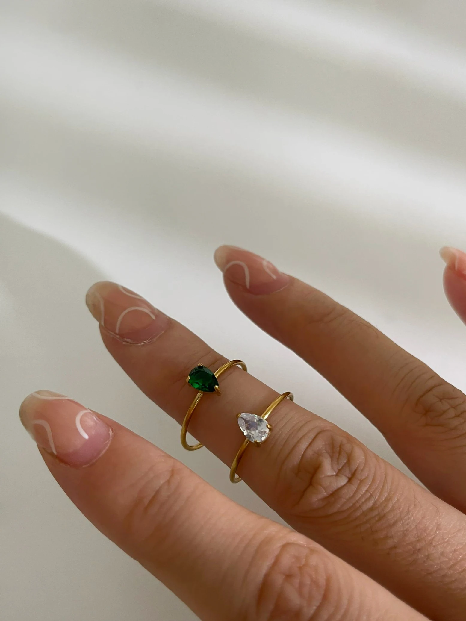 Peri\'sbox 2pcs Stainless Steel White and Green Water-drop Zircon Opening Thin Rings for Women Adjustable Trendy Wedding Jewelry
