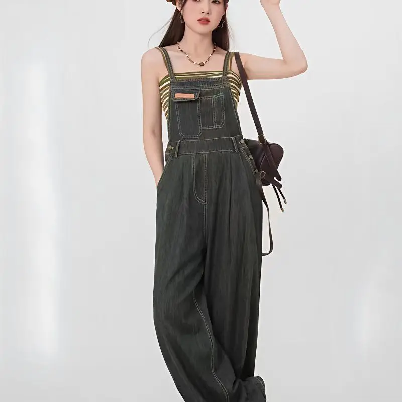 

2026 New Vintage Denim Short Women's Design Loose Slimming Waist Overalls Small Size Casual High Waist Jeans Fabric Overalls