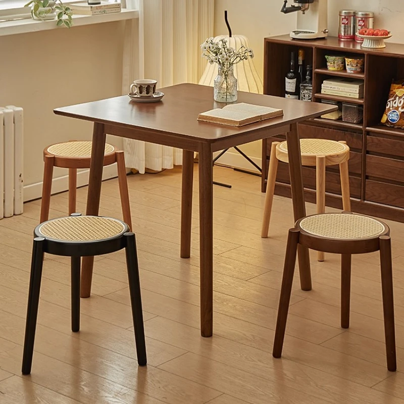 

Скандинавский штабелируемый деревянный табурет, плетеное сиденье из ротанга для гостиной, минималистичные обеденные стулья, универсальный низкий табурет для сцены для дома