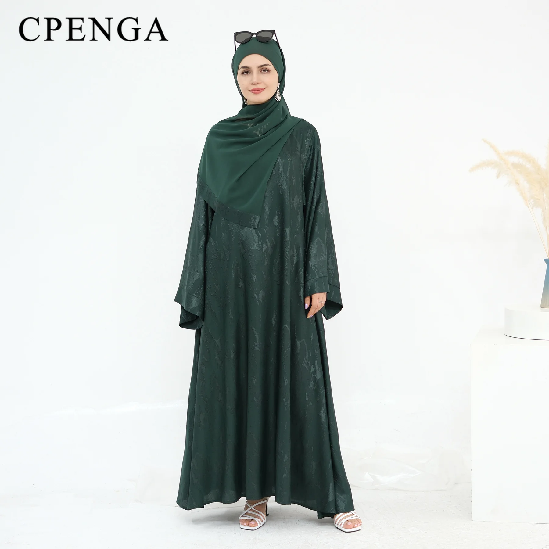 Stilvolles Abaya-Kleid für muslimische Frauen, vom Türkei inspiriertes bescheidenes Blumen-Jacquard-Langarm-Gebetskleid, elegante Herbst-Islam-Kleidung