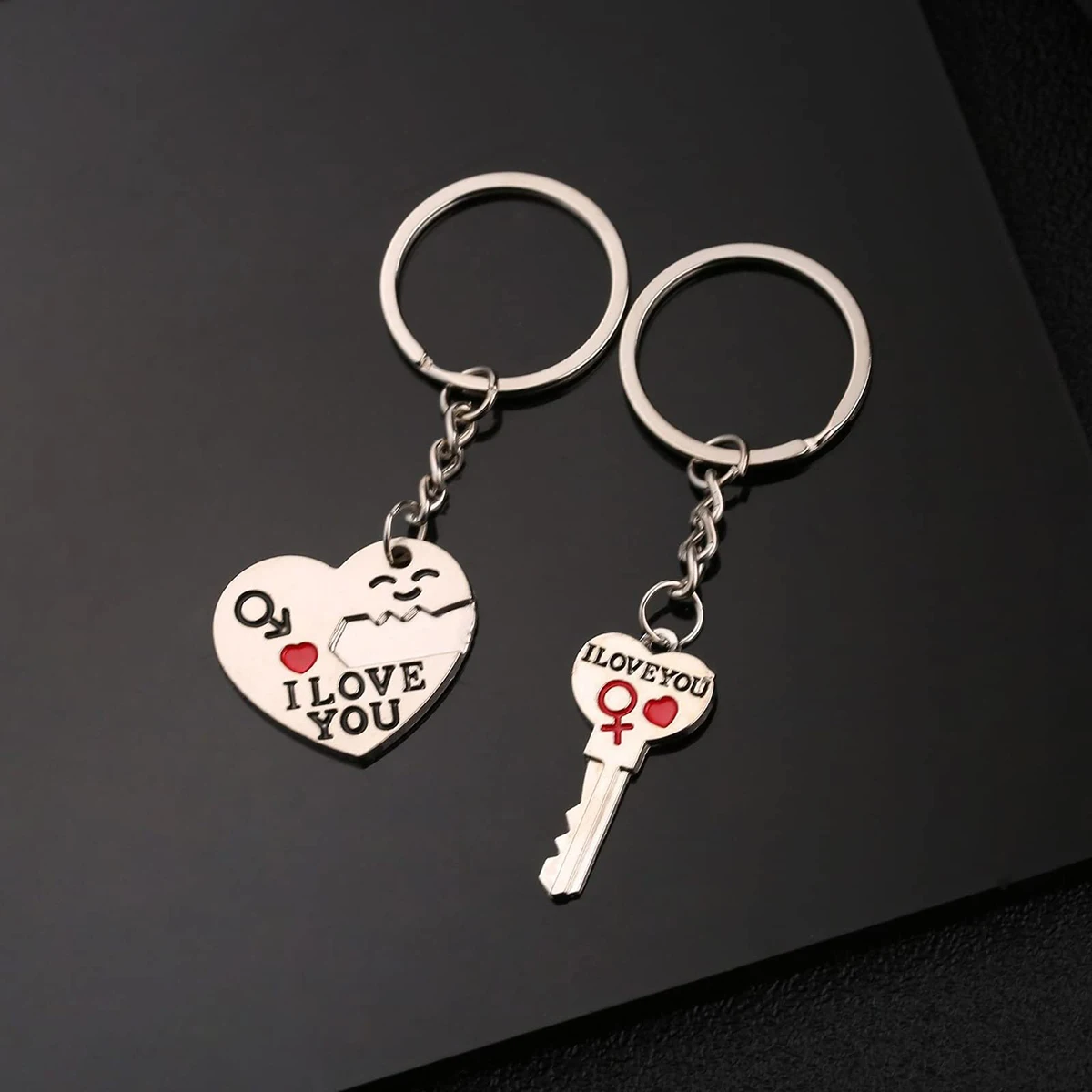 Couple Keychain Creative Secret Love You English Couple Metal Arrow Heart Piercing Pendant Couple Style
