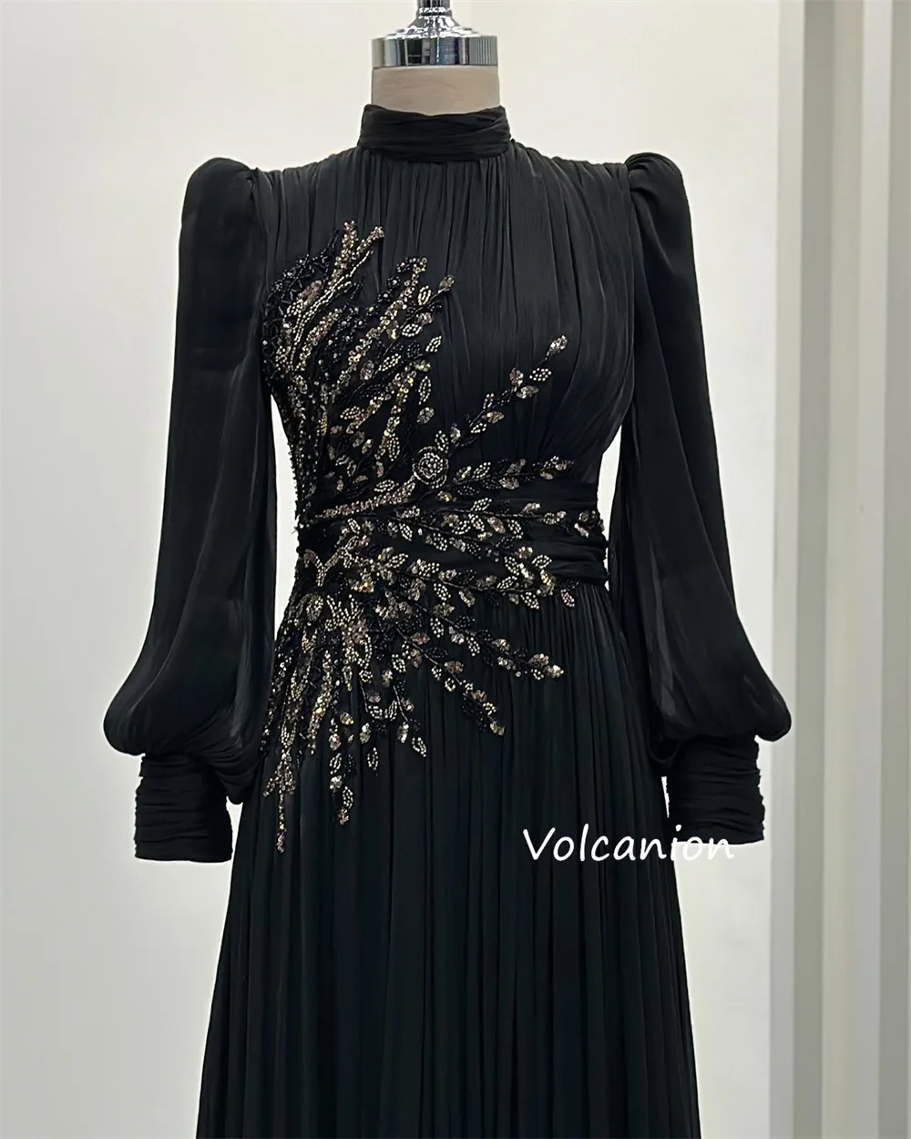 カスタマイズされたシフォンスパンコール A ラインハイカラーロングドレスオーダーメイドの機会イブニングクラシックレトロサイズあり