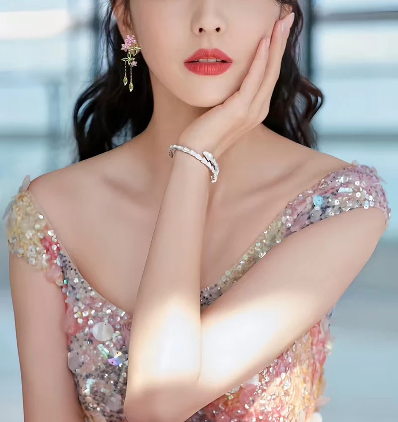 SENYU Fashion Sweet Pink Daisies Flower Long Earring Luxury Waterdrop CZ Crystal Shiny Jewelry Exquisite Bride Earrings