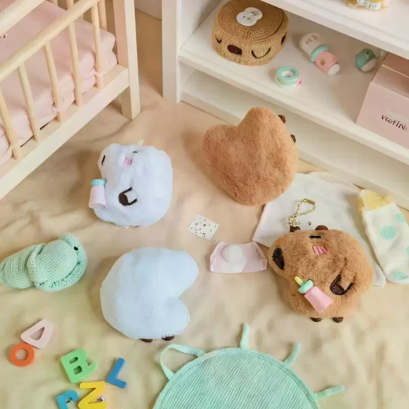 Portachiavi con bambola di pezza capibara cartone animato, ciondolo in morbido peluche per zaini e chiavi della macchina, regalo perfetto per bambini