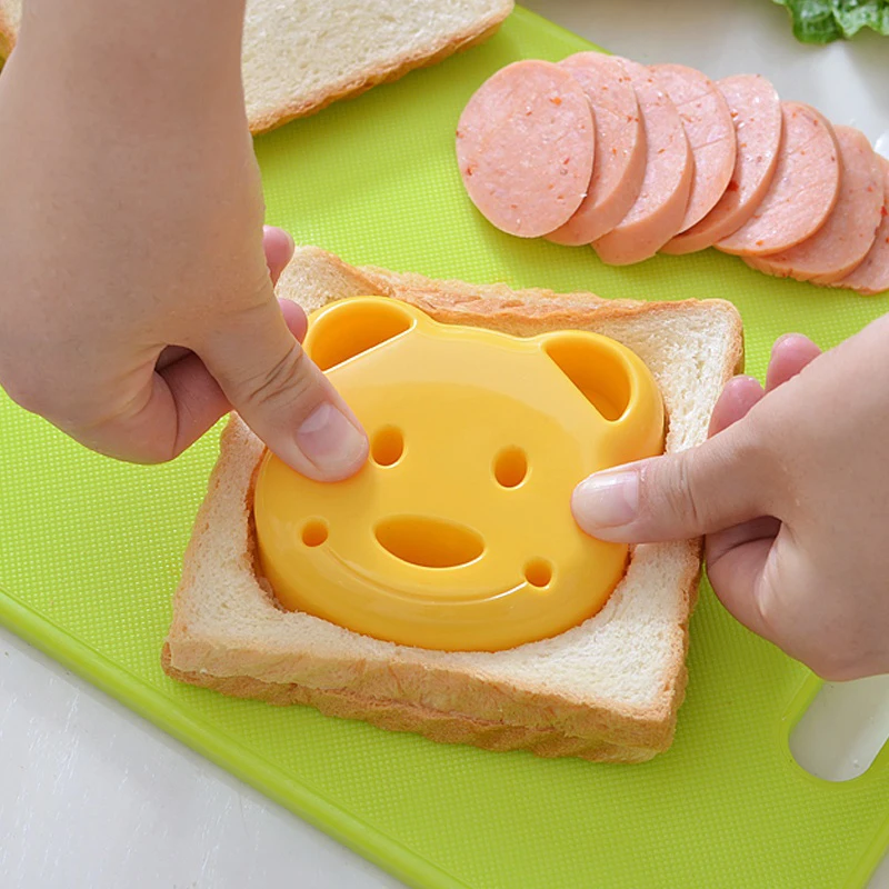 Little Bear Shape Sandwich Mold Bread Biscuits Embossed Device Cake Mold Maker DIY Mold Cutter Kitchen Breakfast Accessories