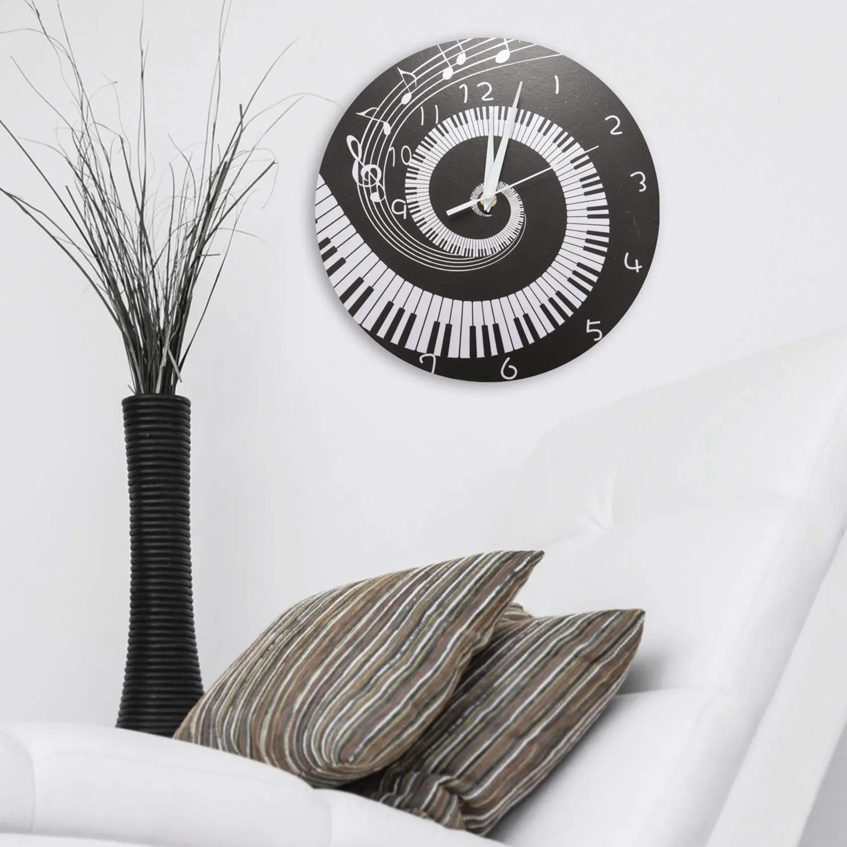 Elegant Piano Key Clock Music Notes Wave Round Modern Wall Clock Without Battery Black + White