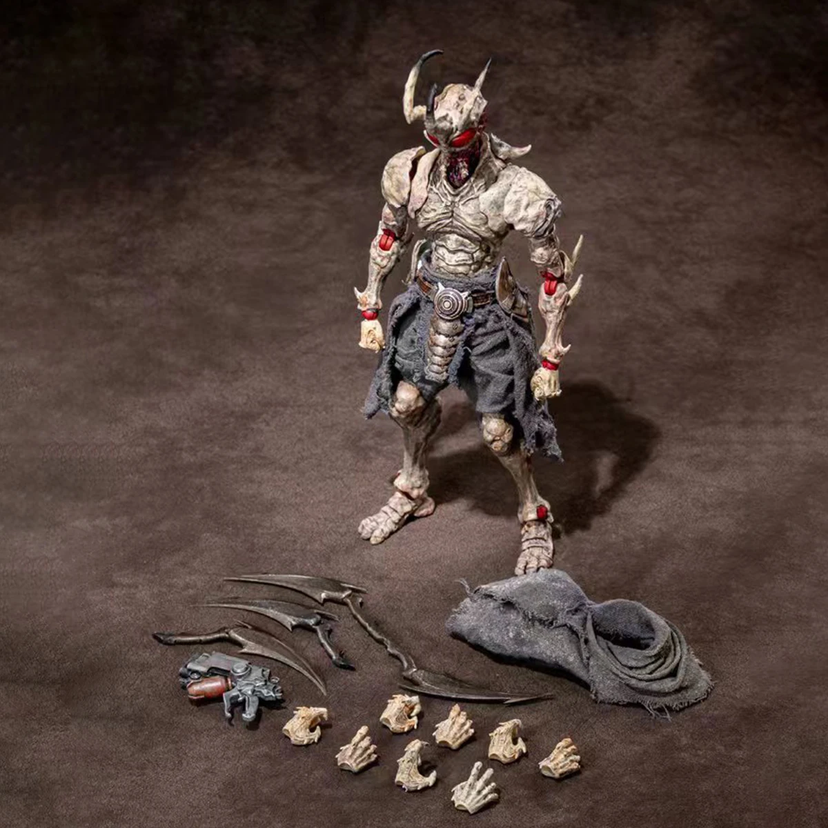 HIPLAY Giveme5ive Metamorfose - A ascensão dos insetos: figura de ação em escala Airoki 1/12