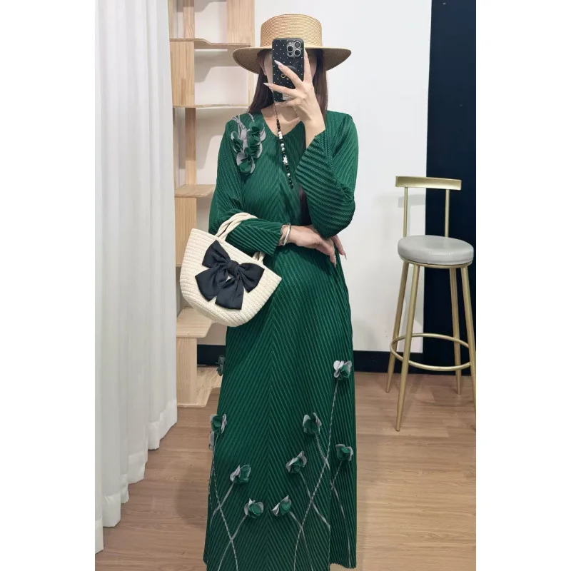 Dr plissé d'automne avec décoration florale 3D et ceinture Design européen Sle Long Sve A-Line Dr pour femmes d'âge moyen