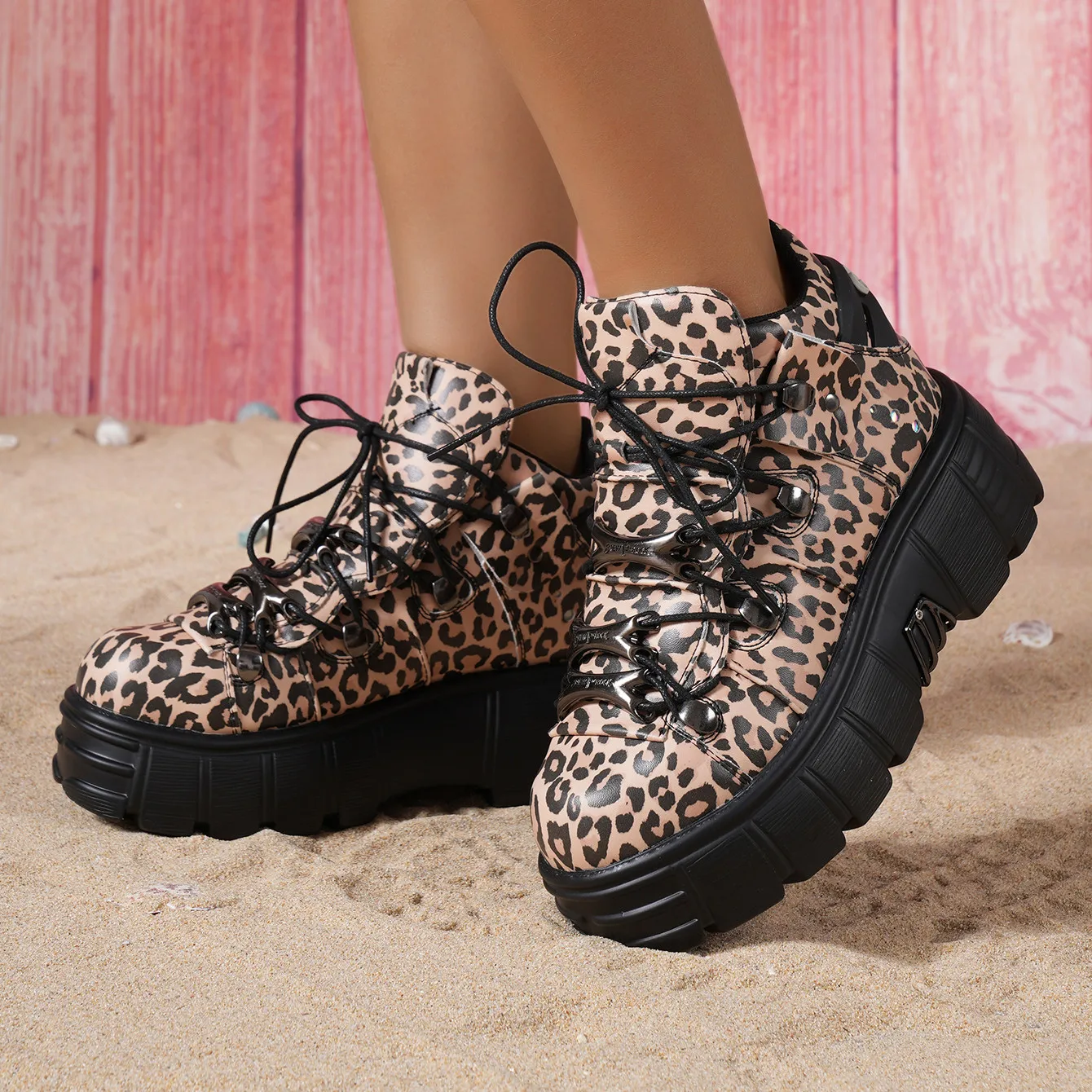 2025 New Punk Women Platform Ankle Boots Leopard Print Rock Round Toe Lace Up Fashion Retro Chunky Shoes Metal Decor Short Boots