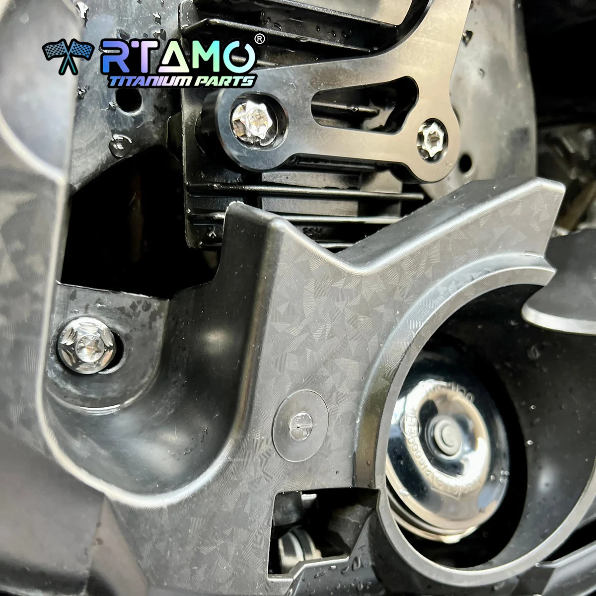 RTAMO Gr5 Titanium Bolts Water Pump Screw Exhaust Pipe CVT Cover Swingarm Bolt for Yamaha Xmax300 (2023-2024)