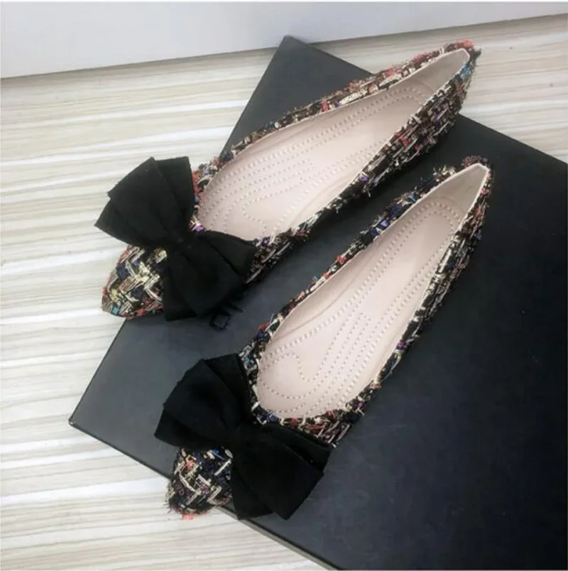 Zapatos planos poco profundos y puntiagudos concisos para mujer, mocasines de suela suave tejidos a juego con lazo, zapatos de trabajo cómodos para el trabajo 2025