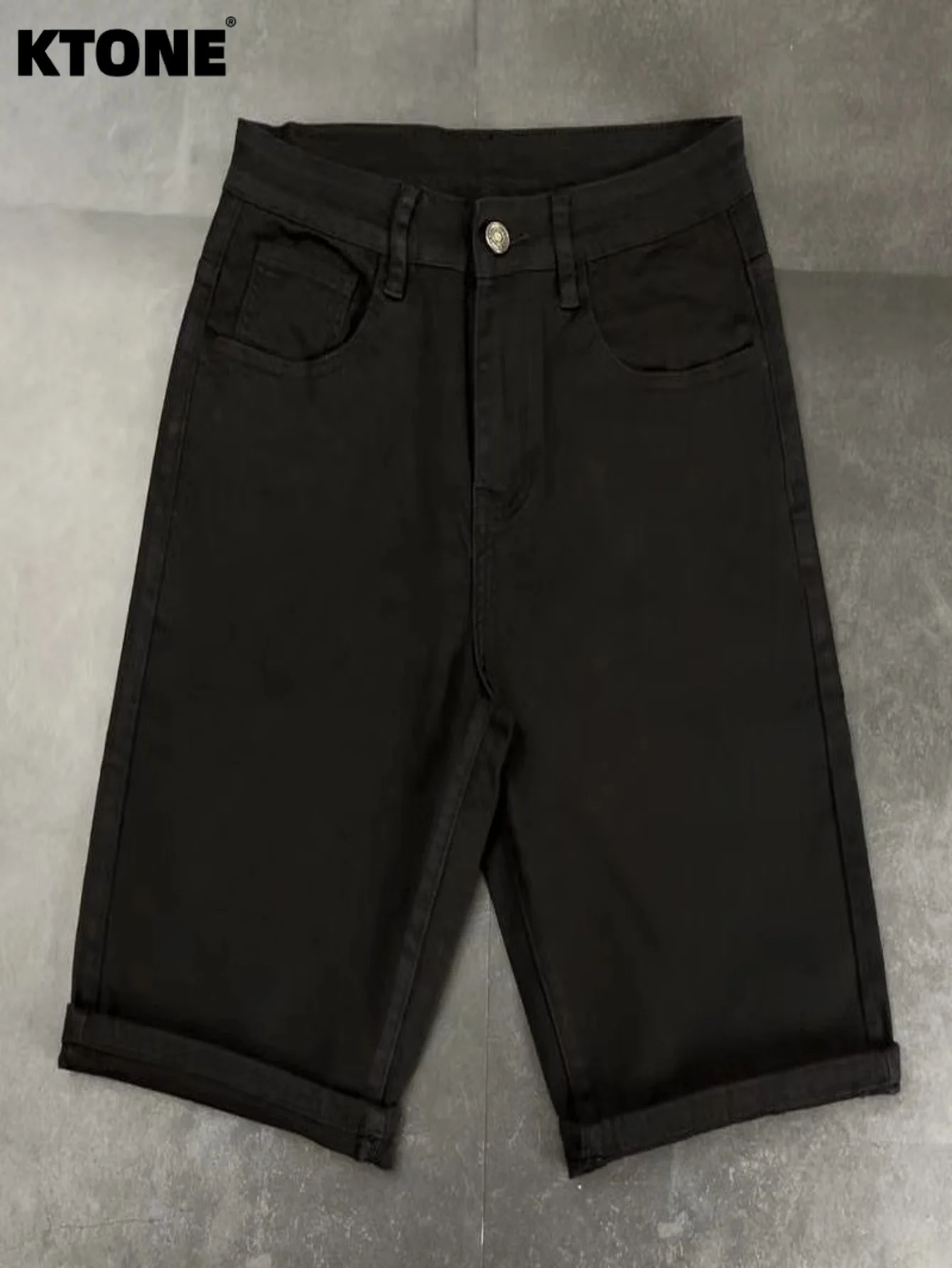 

Retro Jeans Men's Black Slim Denim Shorts Harajuku Original Drip No accessories or belts included