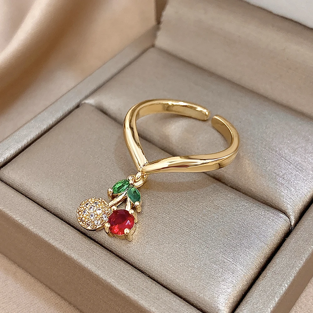 Niedlicher, süßer, eingelegter roter Zirkon in Kirschform aus Edelstahl mit Metallringen, schöner Fruit-Kirsch-Fingerring für Frauen und Mädchen – Detail 4