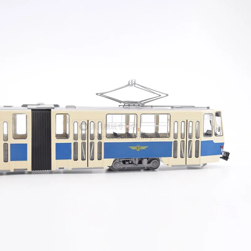 1:43 Scale Diecast Alloy Tatra-KT4 tram public transportation bus Toys Cars PCL47188 Model Classic Adult Souvenir Static Display