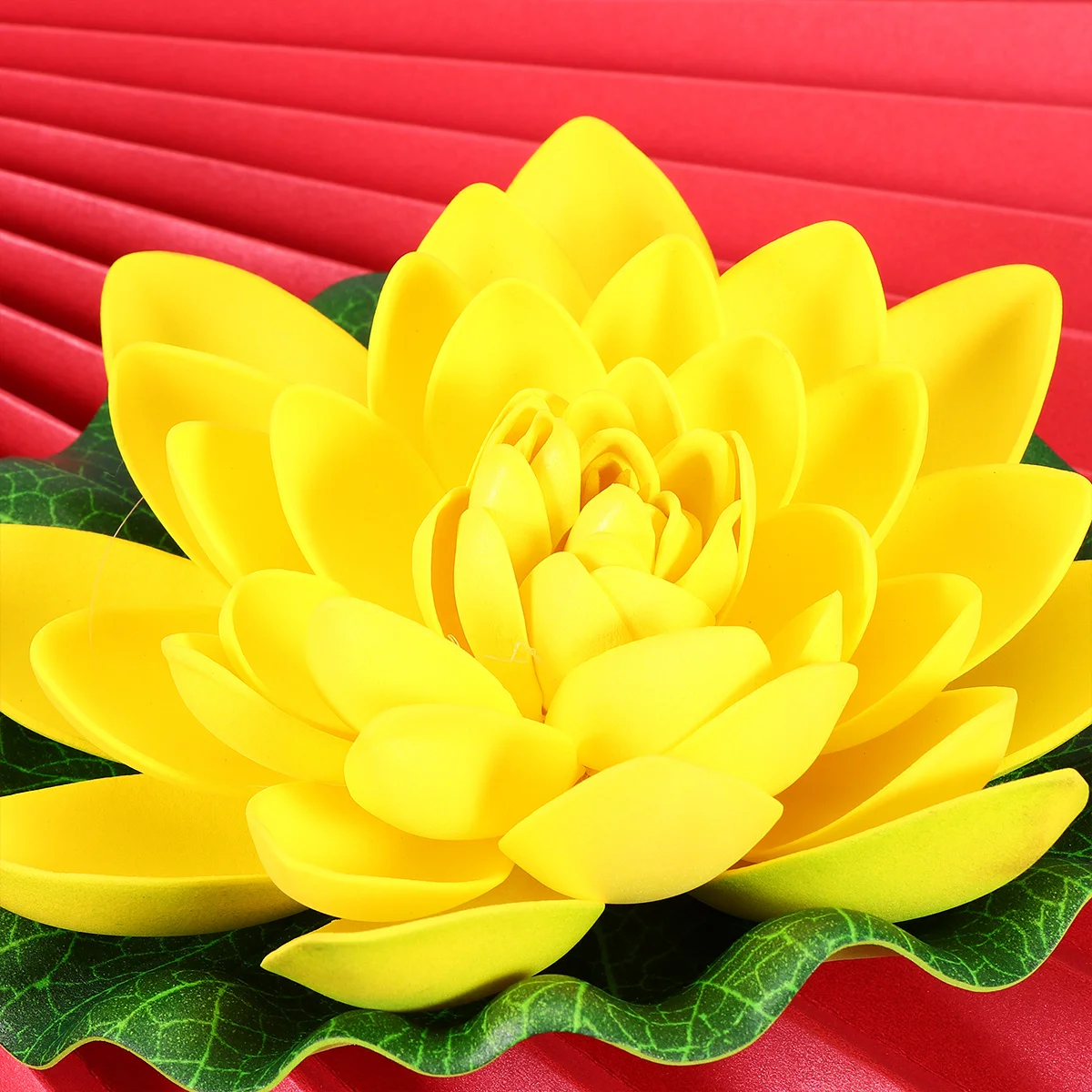 

6Pcs Simulation Lotus Lilies Floating Pond Decor for Home Garden Pool Use Plastic Artificial Water Lilies with Realistic Vein