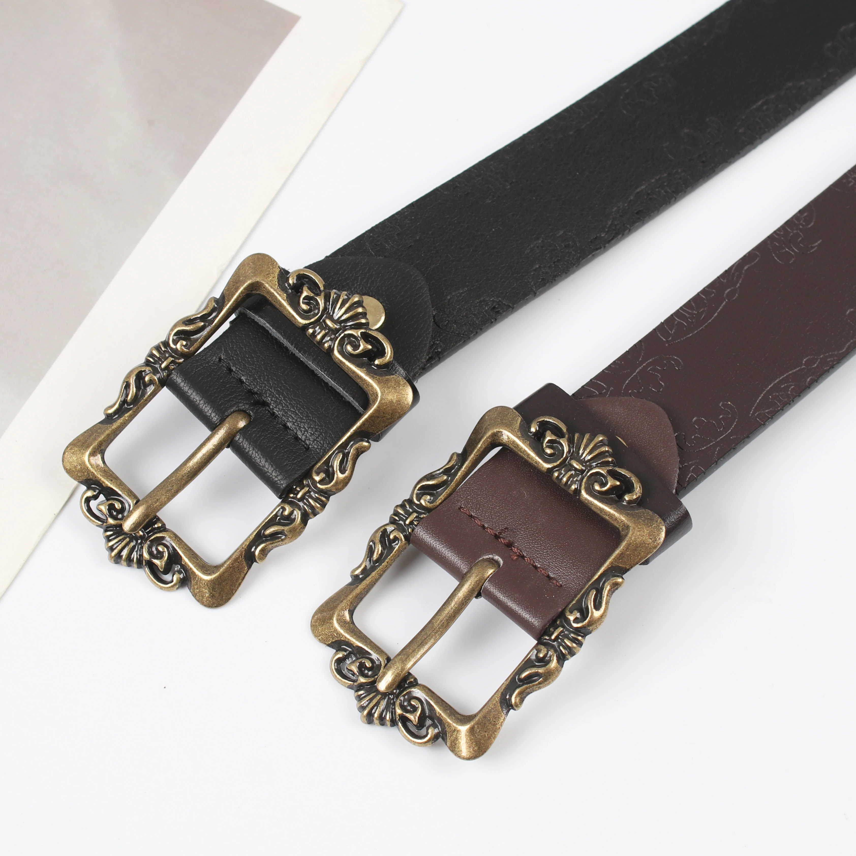 Damen PU-Gürtel im Retro-Stil mit Blumenmuster, Luxuriöser Charme, Nadelverschluss, Schlichter Gürtel – Detail 8