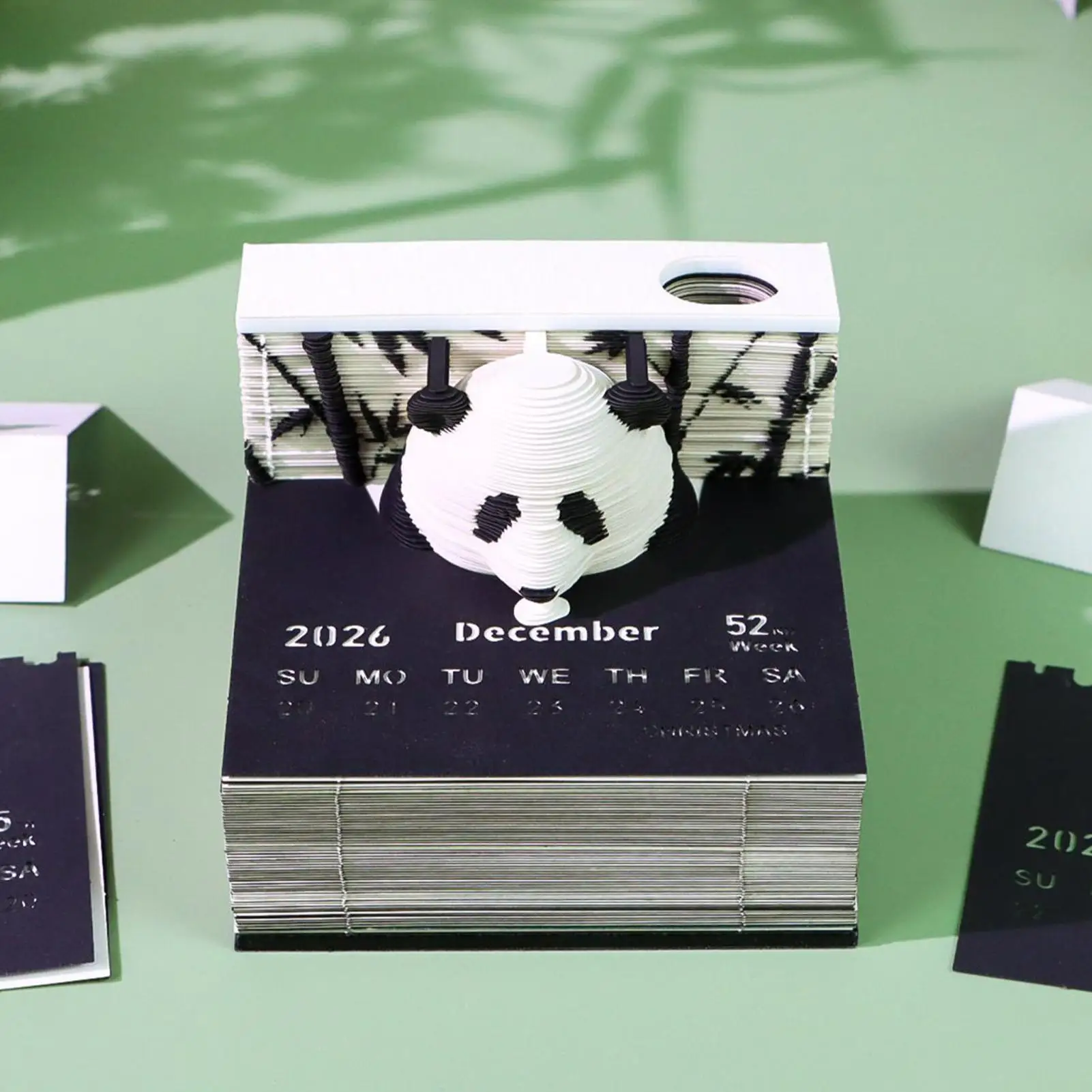 

Часы-календарь с пандой, резьба по бумаге, календарь на 2026 год, отрывной декоративный настольный планировщик для книжной полки, работы, спальни, гостиной